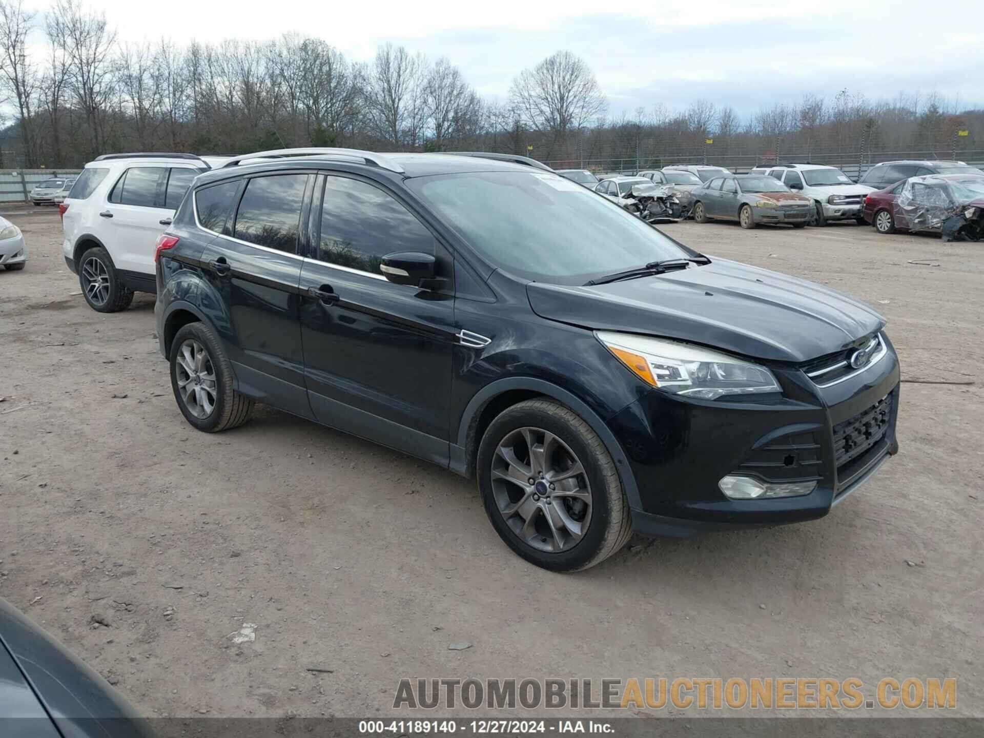 1FMCU9J96GUB67884 FORD ESCAPE 2016