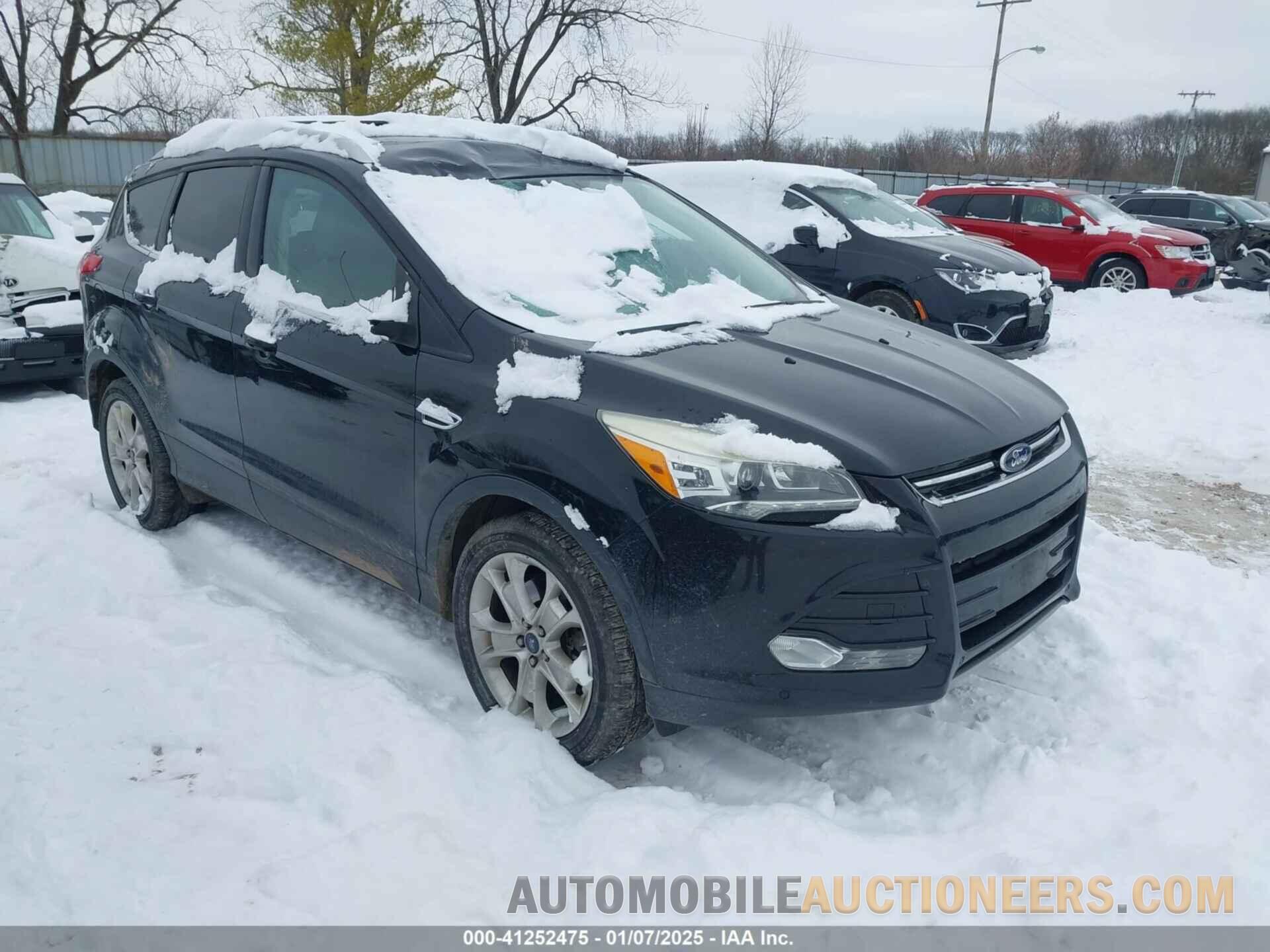 1FMCU9J96GUC08563 FORD ESCAPE 2016