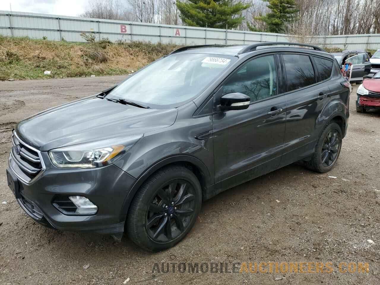 1FMCU9J96HUE77485 FORD ESCAPE 2017