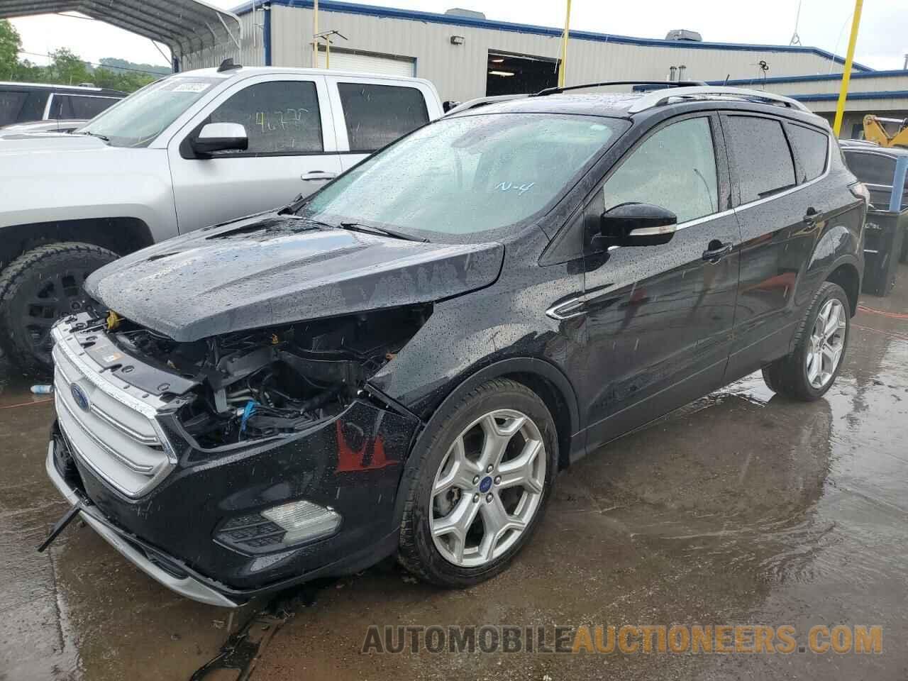 1FMCU9J96JUA36008 FORD ESCAPE 2018