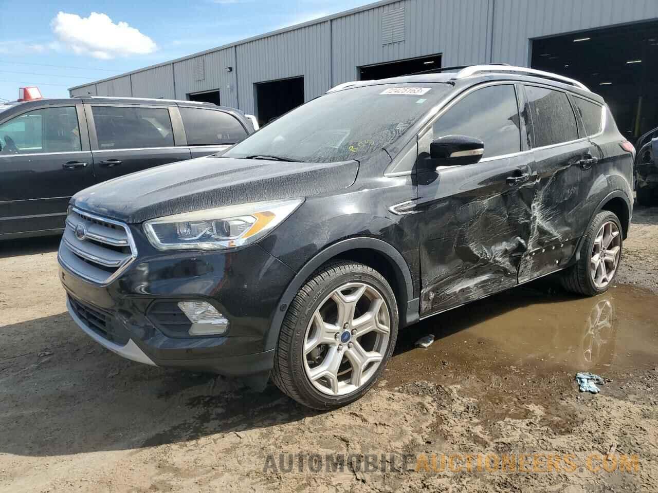 1FMCU9J96JUA94541 FORD ESCAPE 2018