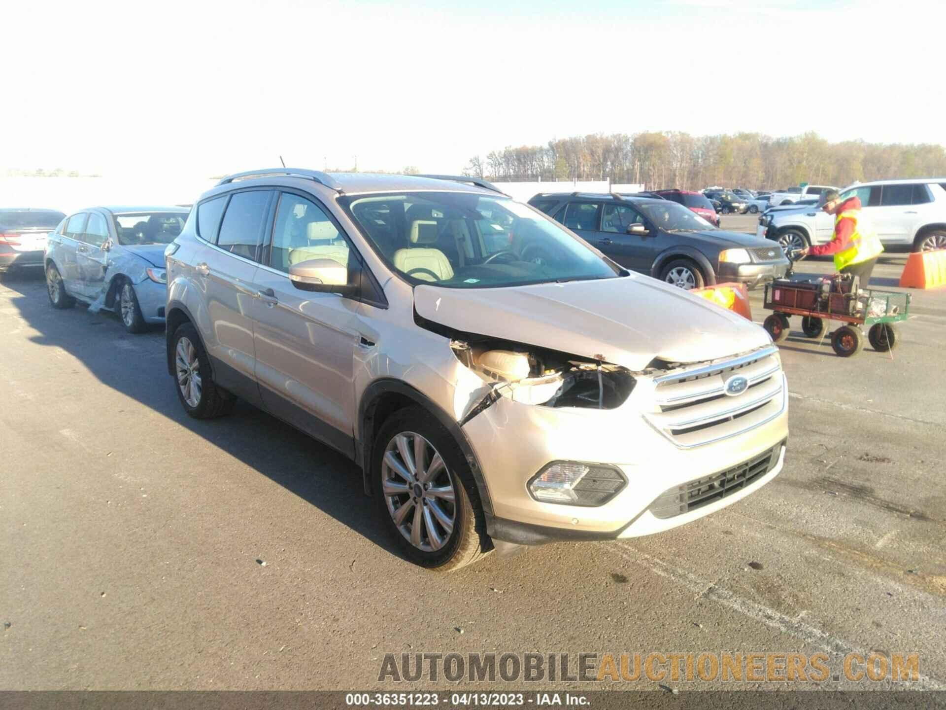 1FMCU9J96JUB08650 FORD ESCAPE 2018