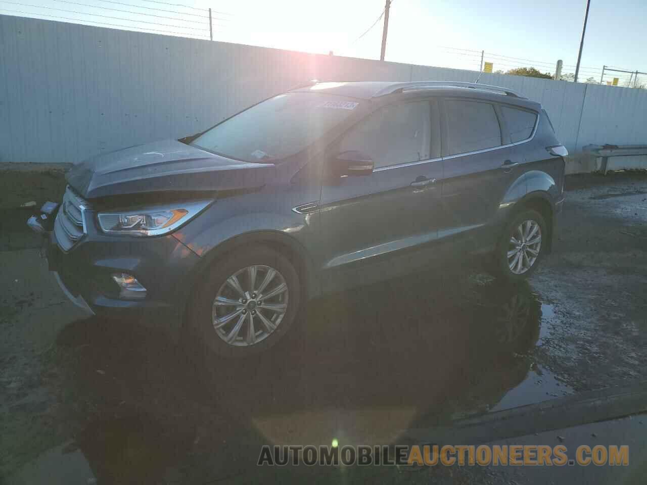 1FMCU9J96JUC72691 FORD ESCAPE 2018