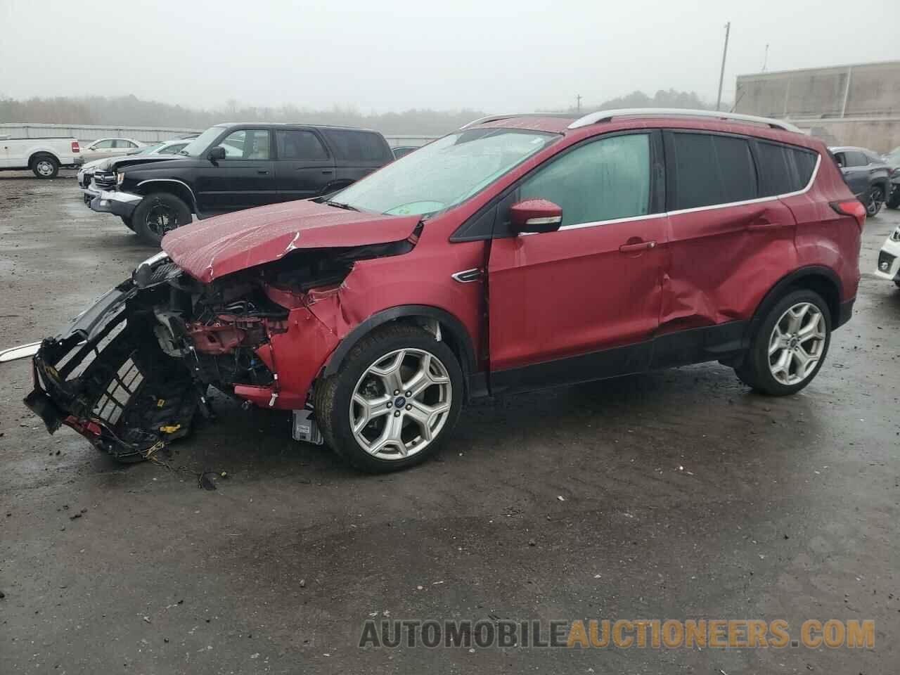 1FMCU9J96KUA50668 FORD ESCAPE 2019