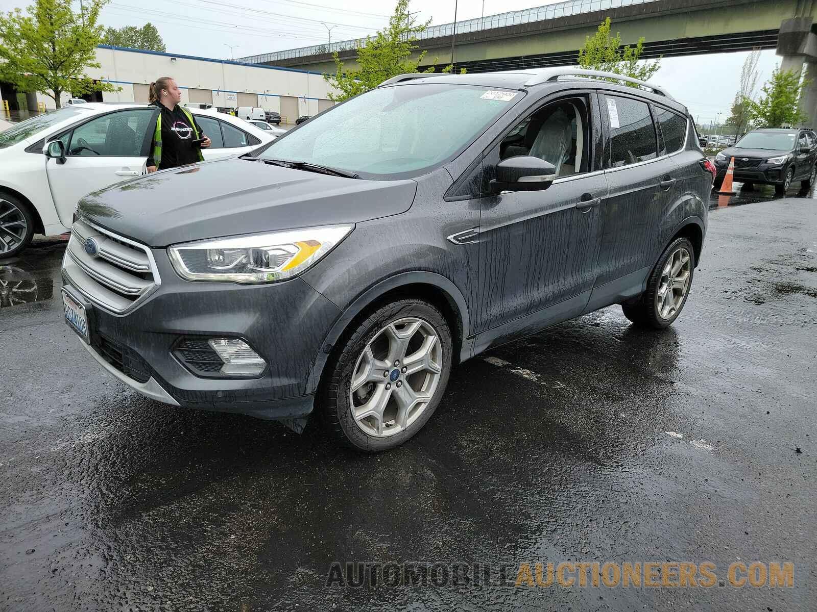 1FMCU9J96KUC30264 Ford Escape 2019