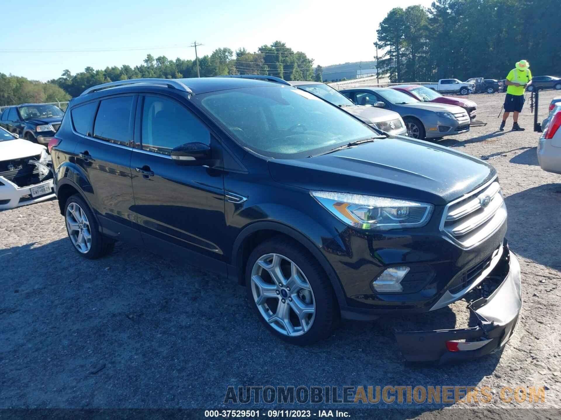 1FMCU9J96KUC31219 FORD ESCAPE 2019