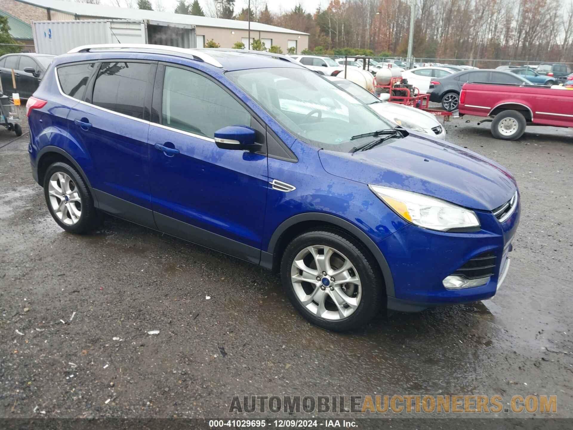 1FMCU9J97GUC08426 FORD ESCAPE 2016