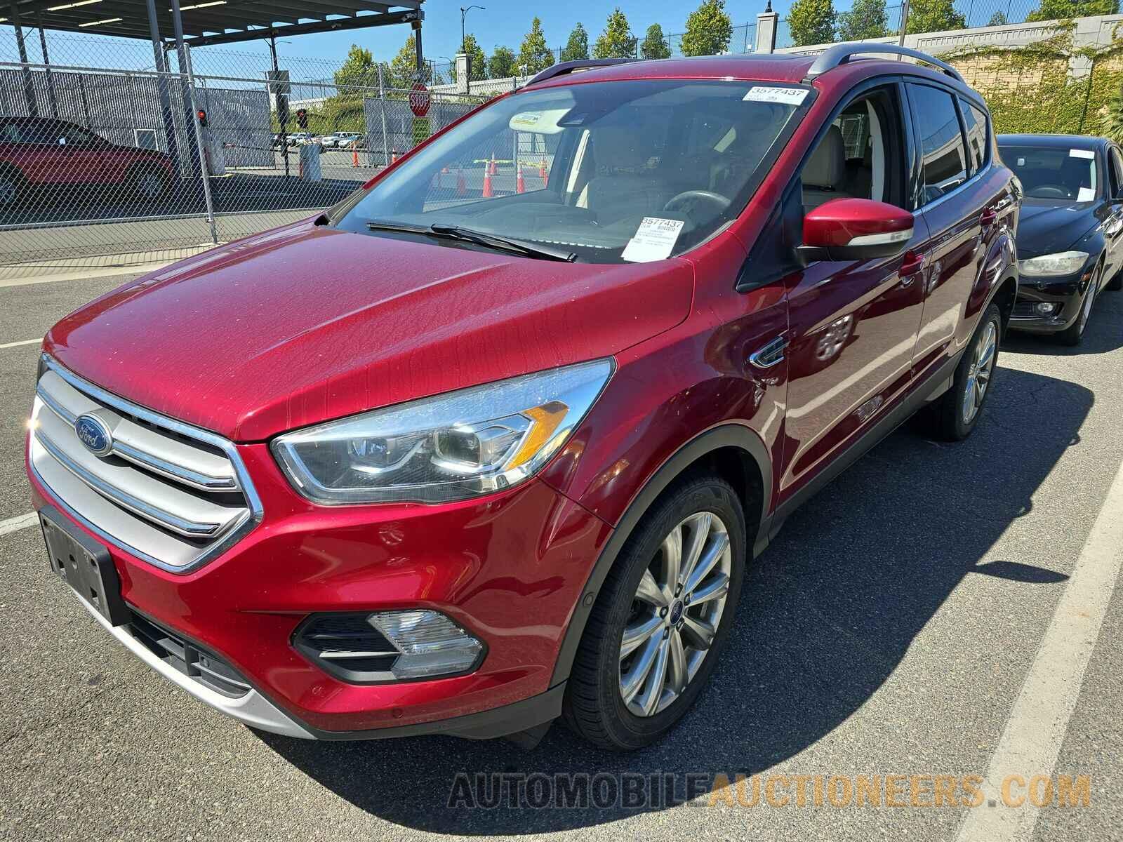 1FMCU9J97HUF07917 Ford Escape 2017