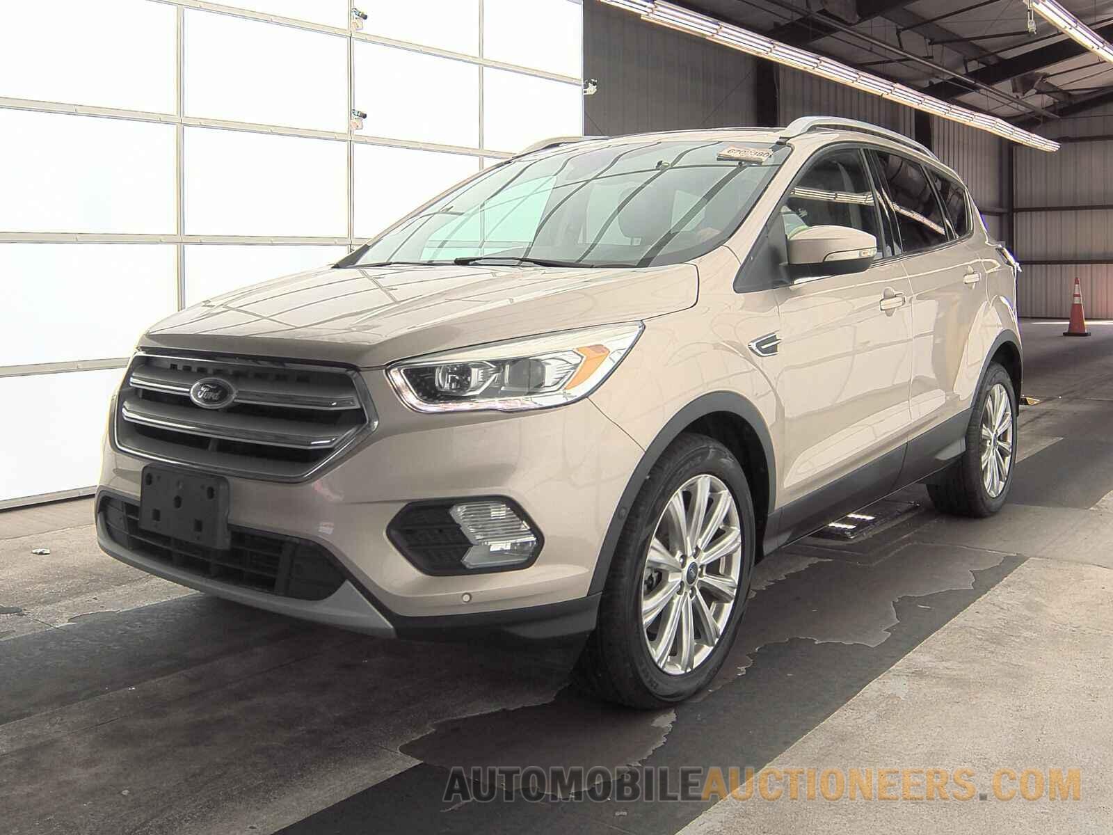 1FMCU9J97JUA59975 Ford Escape 2018