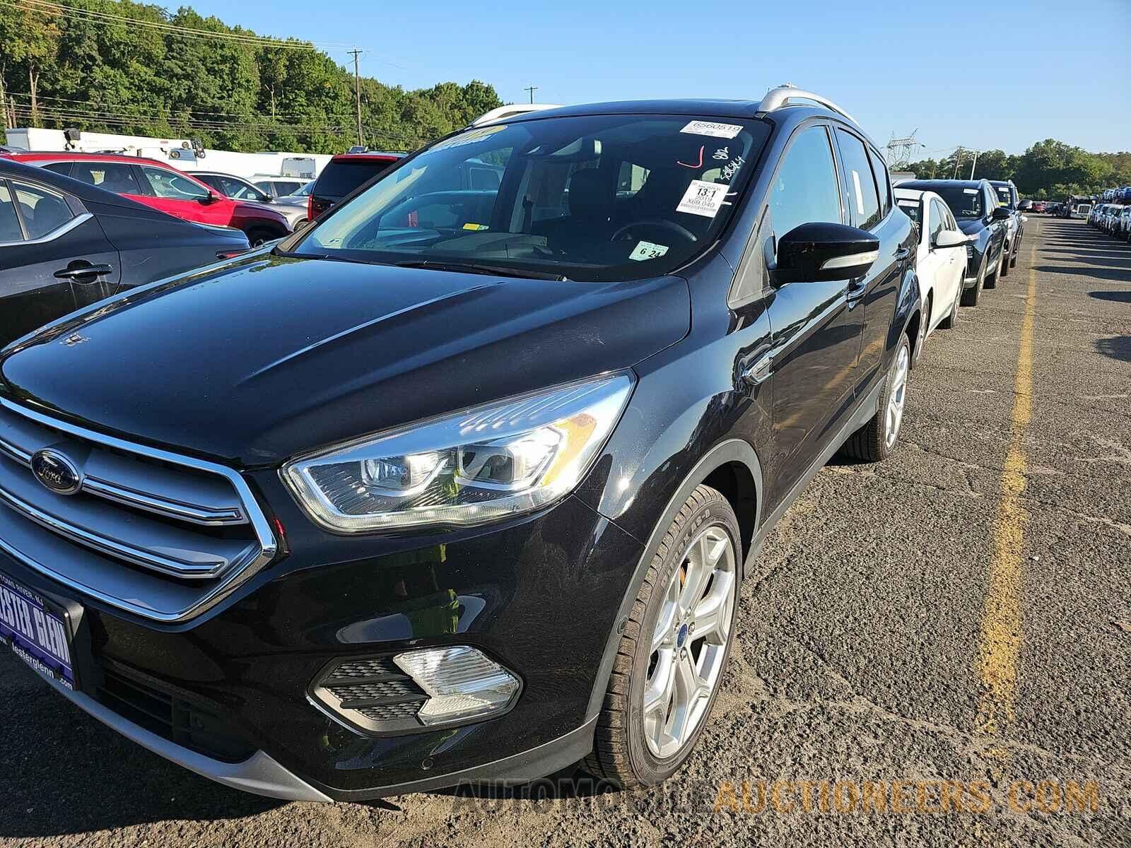 1FMCU9J97KUA86207 Ford Escape 2019