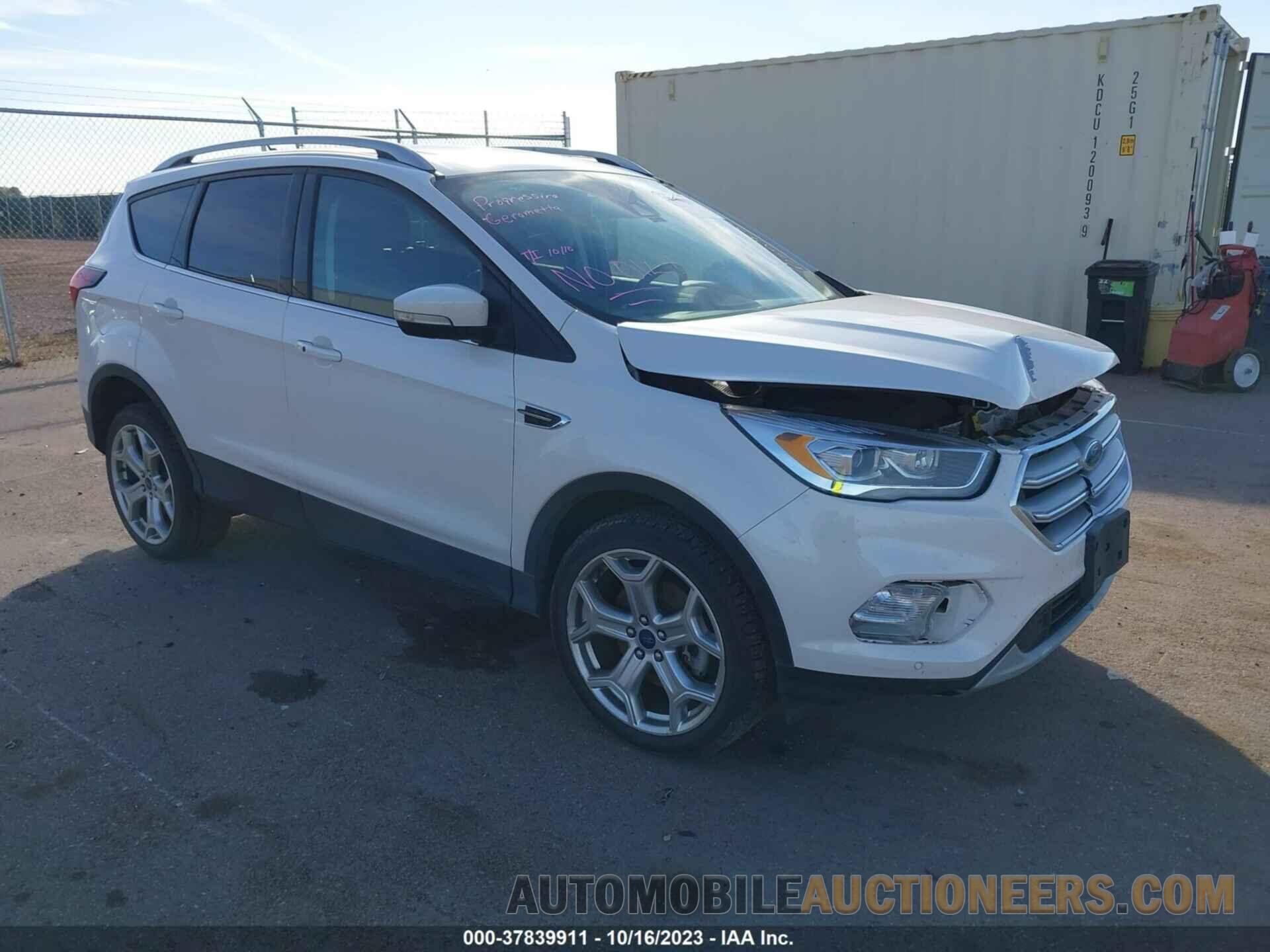 1FMCU9J97KUC27504 FORD ESCAPE 2019