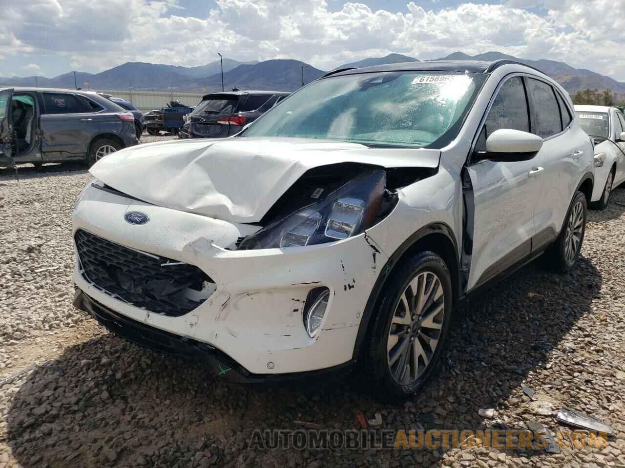 1FMCU9J97MUA63190 FORD ESCAPE 2021