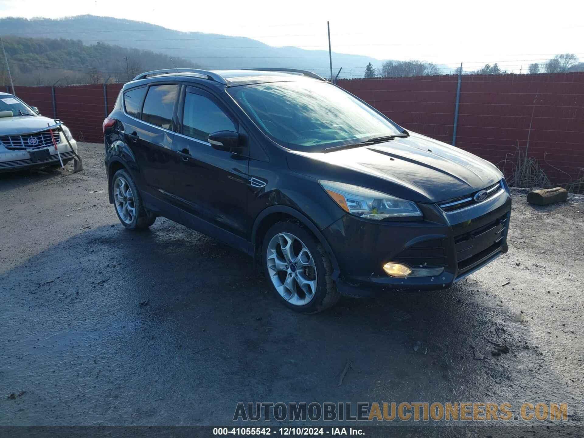 1FMCU9J98FUC46326 FORD ESCAPE 2015