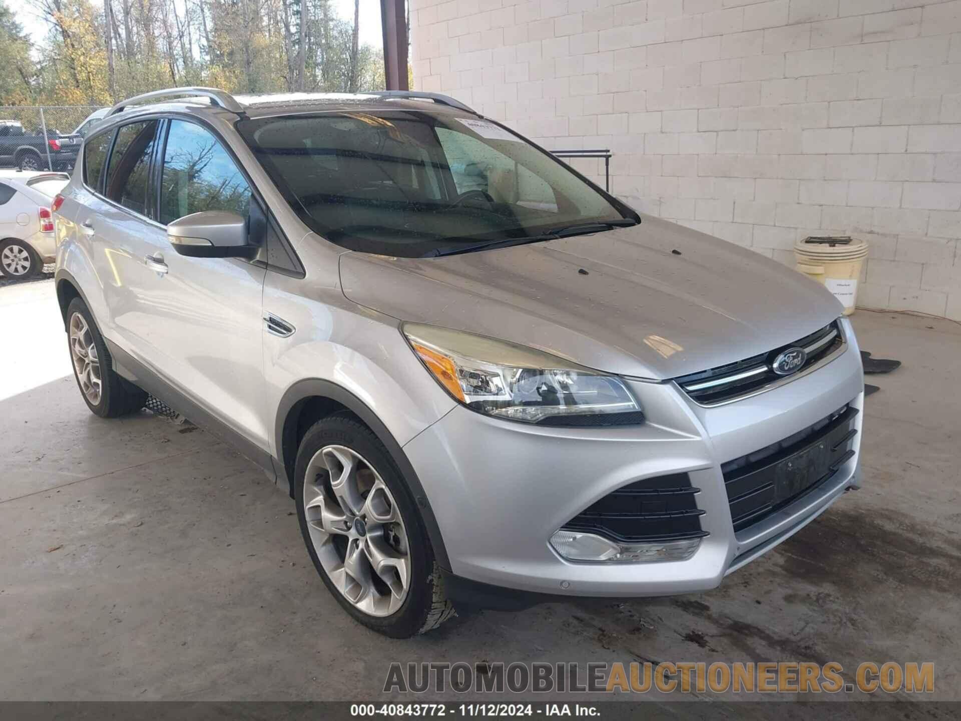 1FMCU9J98GUA12561 FORD ESCAPE 2016