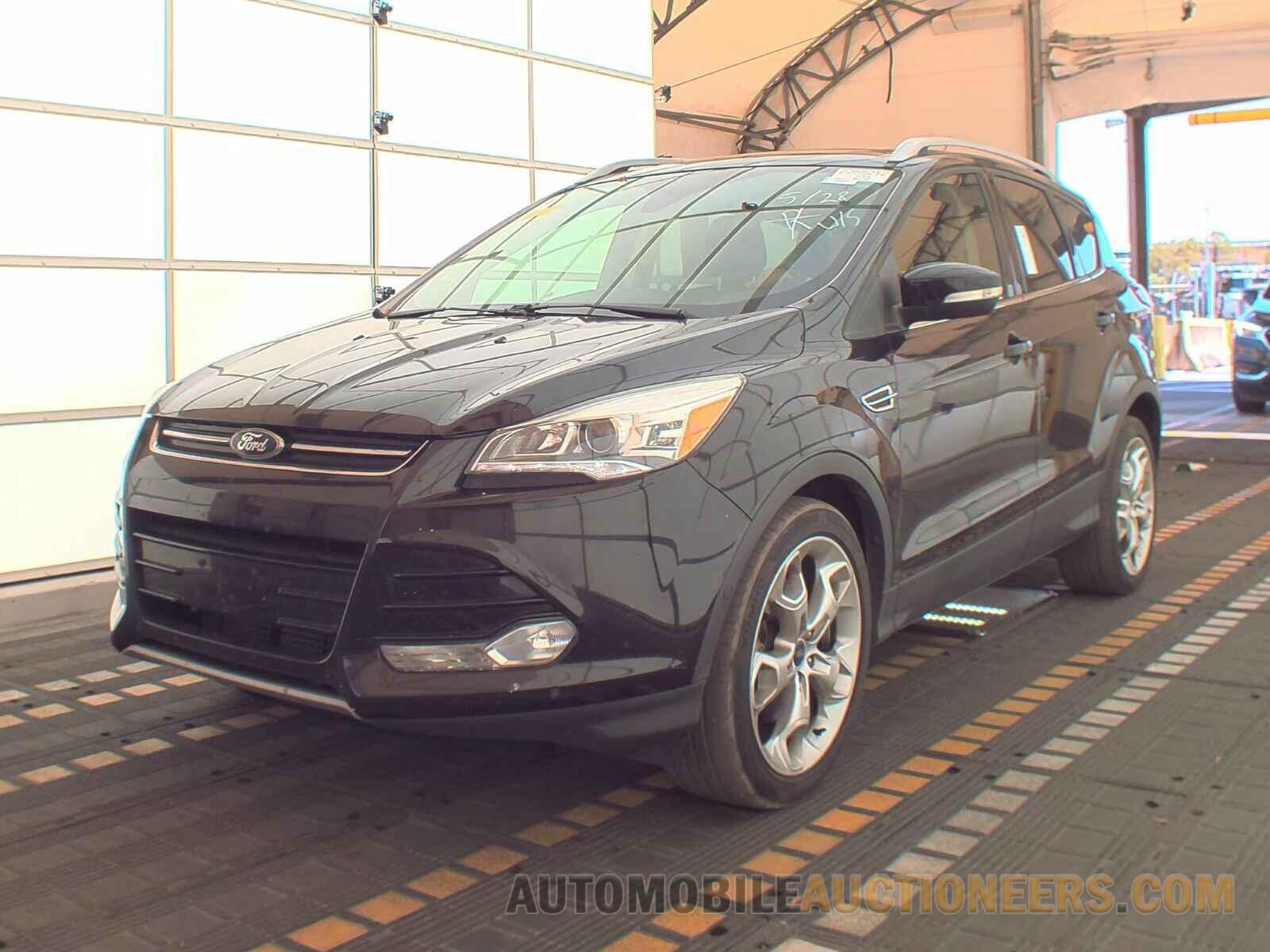 1FMCU9J98GUA92332 Ford Escape 2016