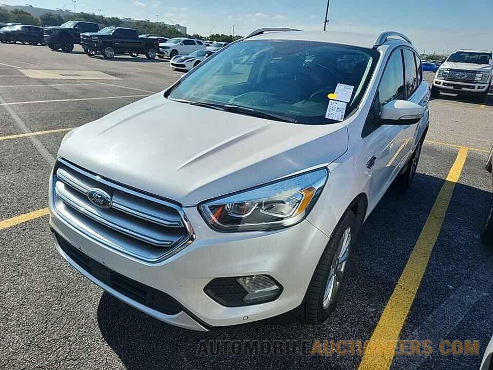 1FMCU9J98HUA12478 Ford Escape 2017