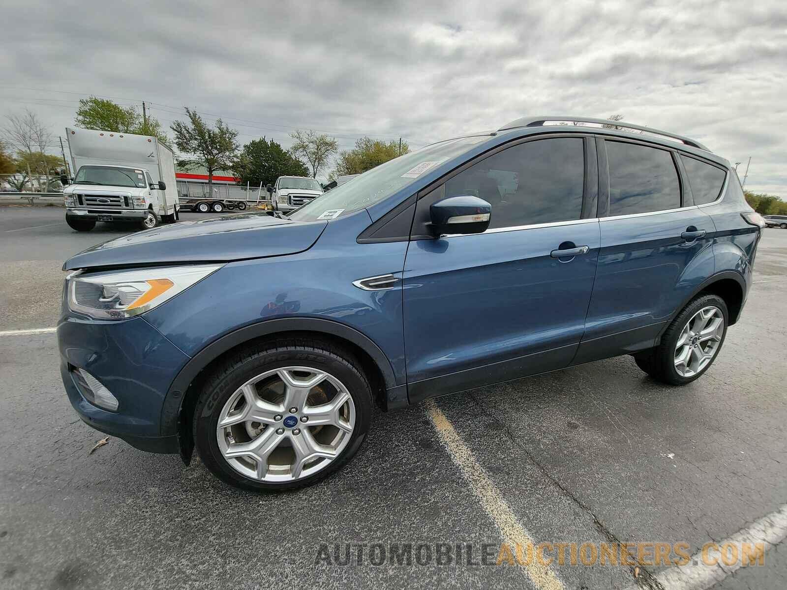 1FMCU9J98JUC55357 Ford Escape 2018