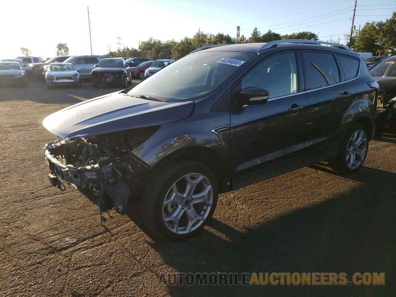 1FMCU9J98JUD50761 FORD ESCAPE 2018