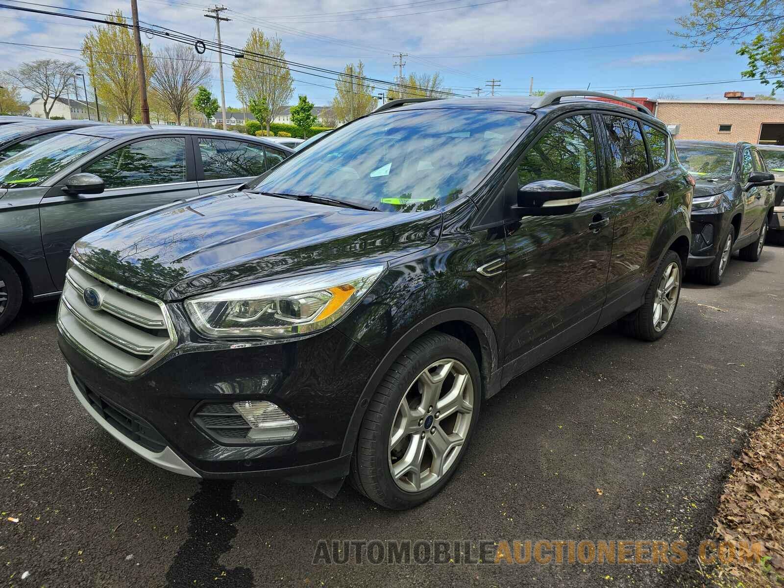 1FMCU9J98KUA97233 Ford Escape 2019