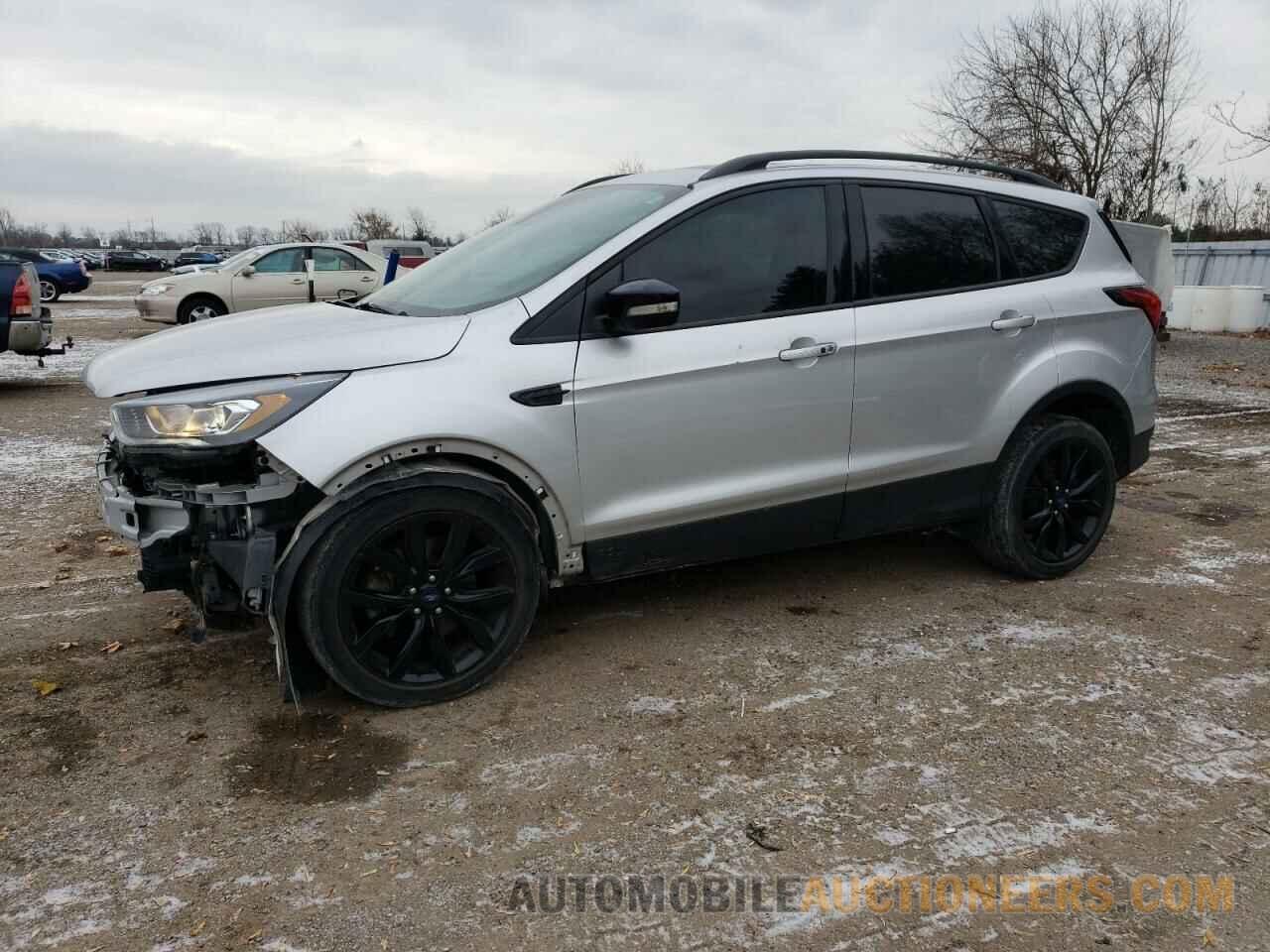 1FMCU9J98KUB38993 FORD ESCAPE 2019