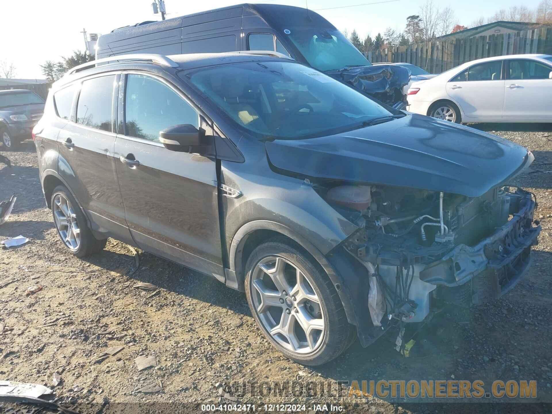 1FMCU9J98KUB73713 FORD ESCAPE 2019