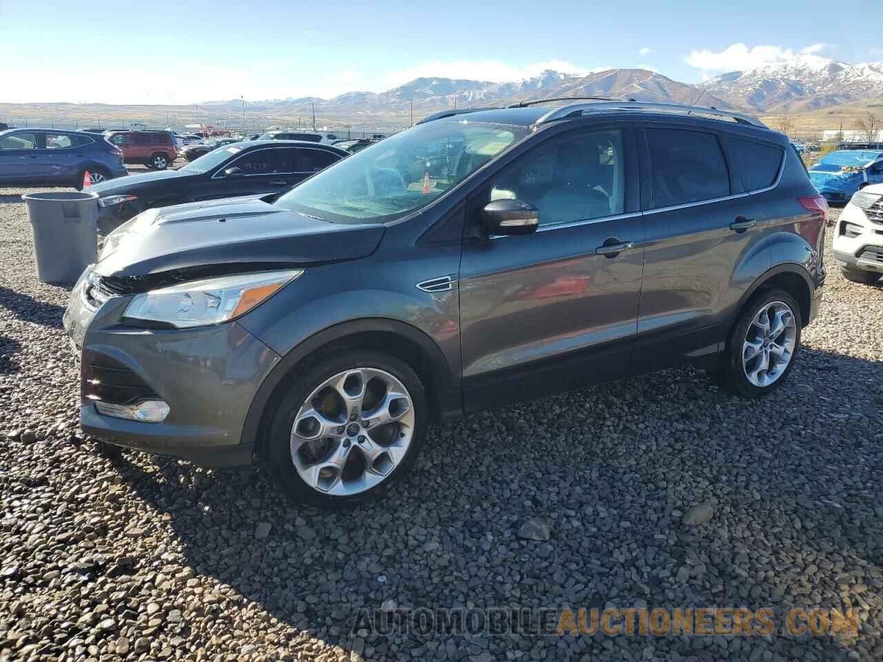 1FMCU9J99FUC36145 FORD ESCAPE 2015