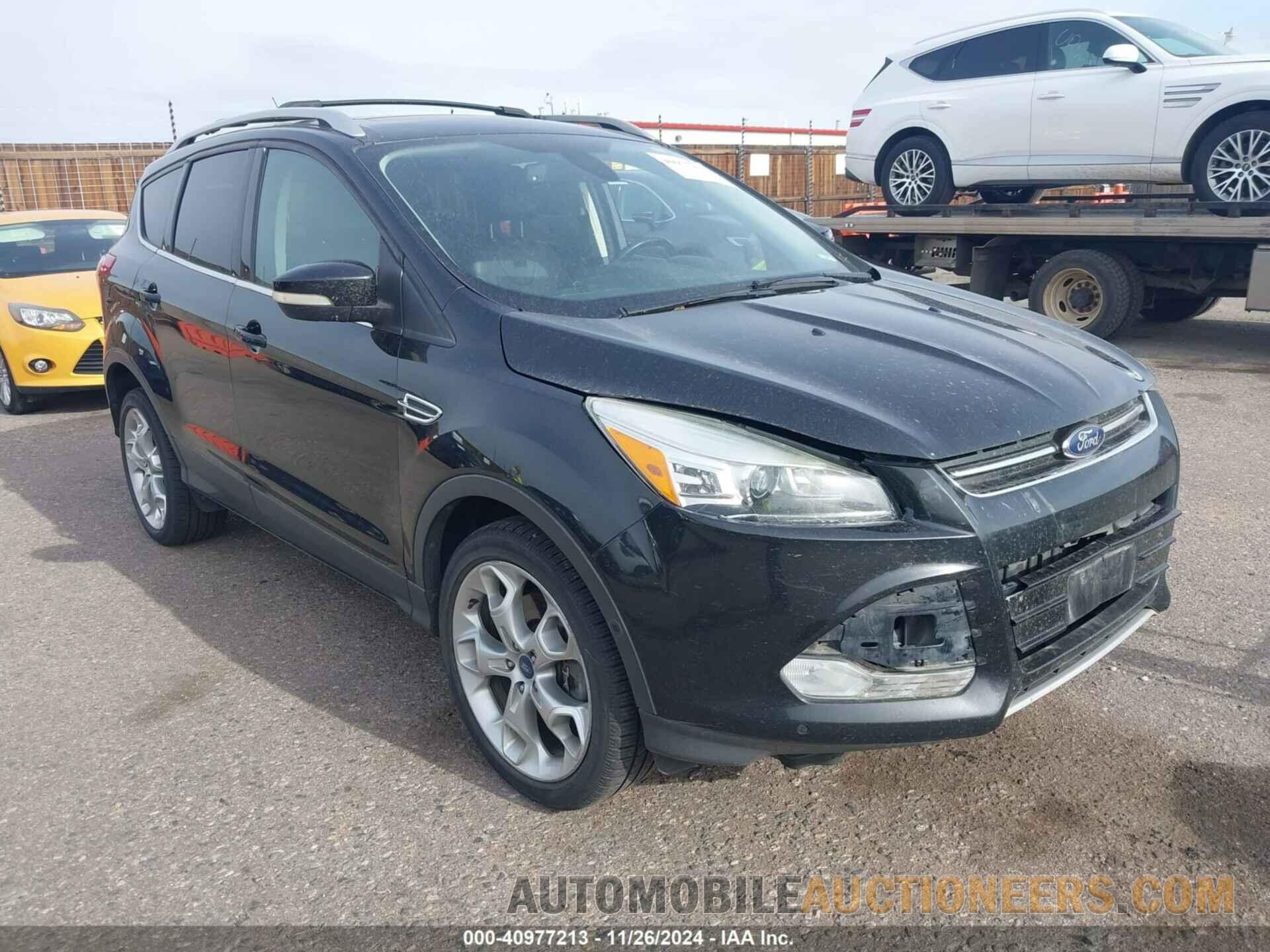 1FMCU9J9XDUC70740 FORD ESCAPE 2013