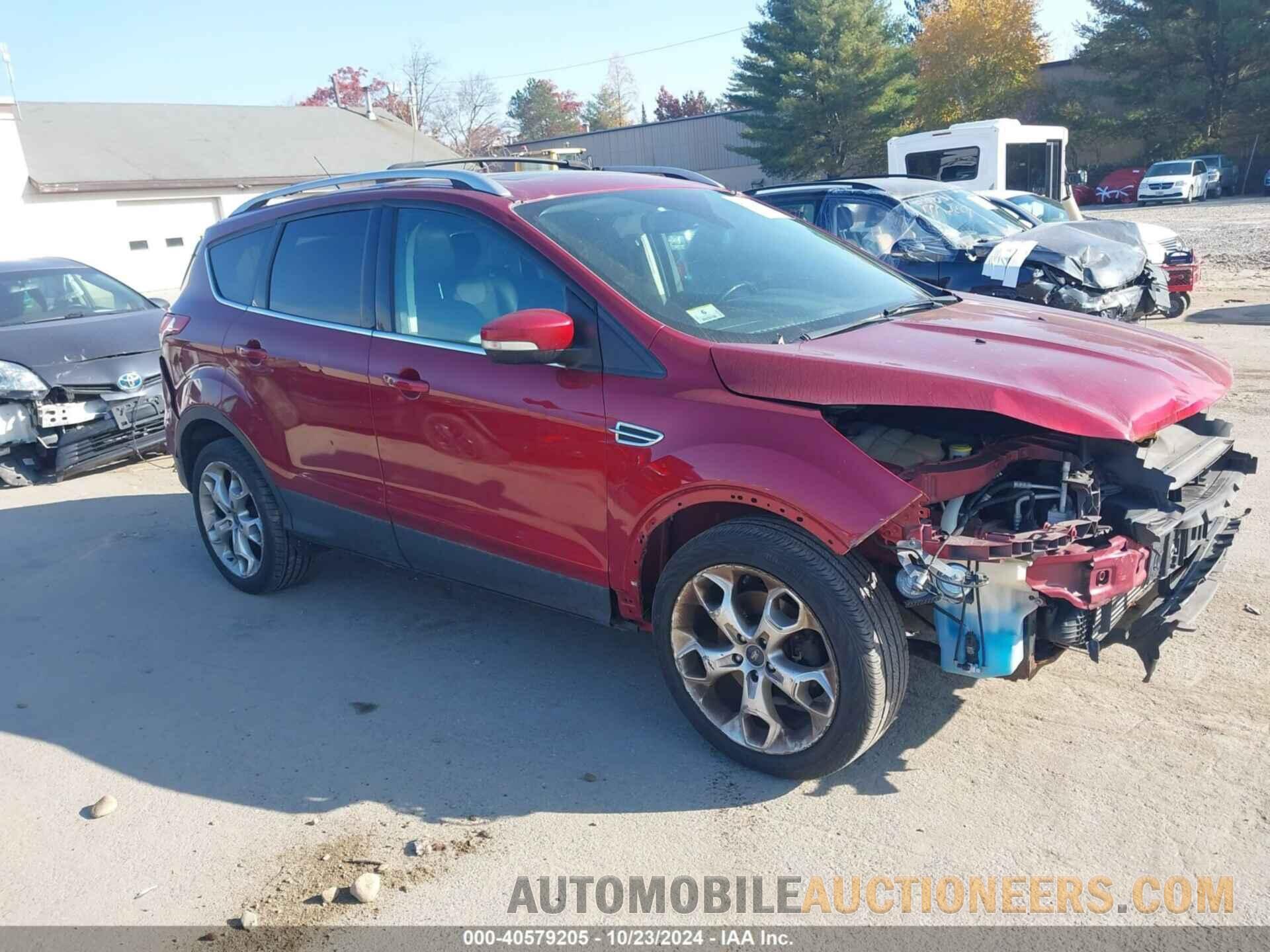 1FMCU9J9XDUD90411 FORD ESCAPE 2013