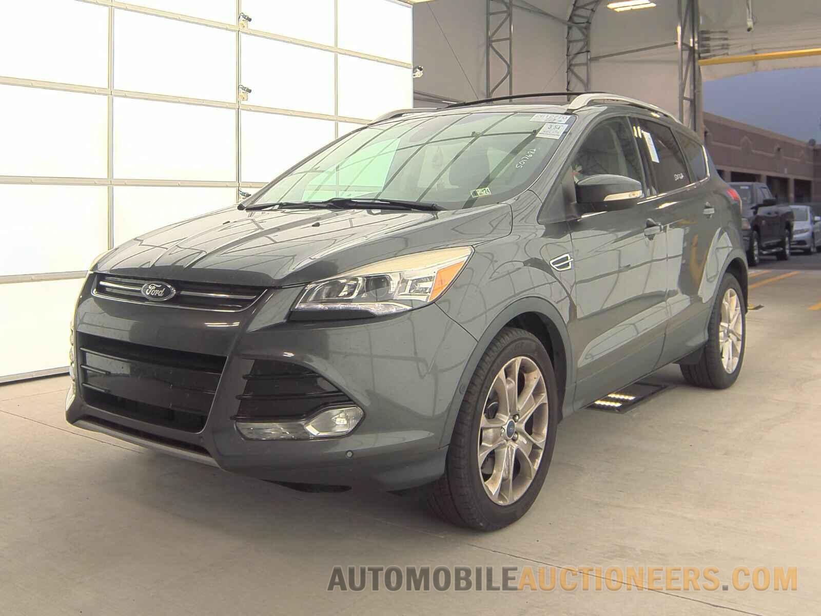 1FMCU9J9XFUA38688 Ford Escape 2015