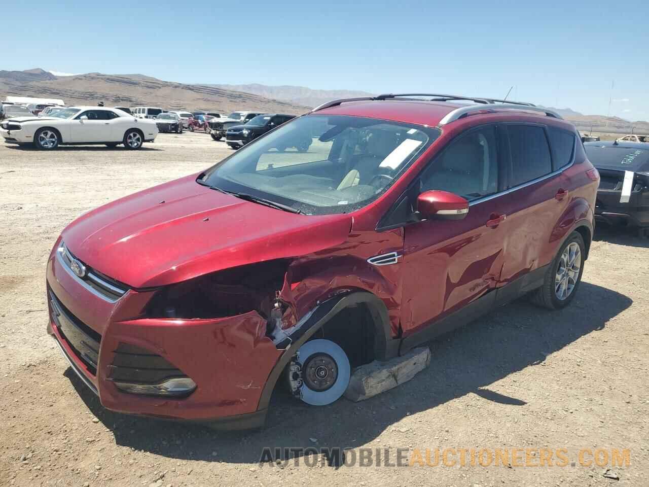 1FMCU9J9XFUA78818 FORD ESCAPE 2015