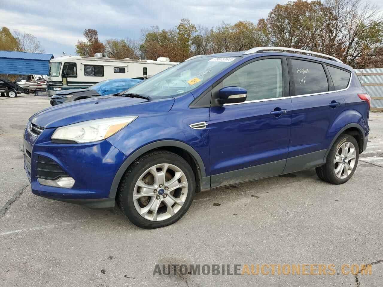 1FMCU9J9XFUC12467 FORD ESCAPE 2015