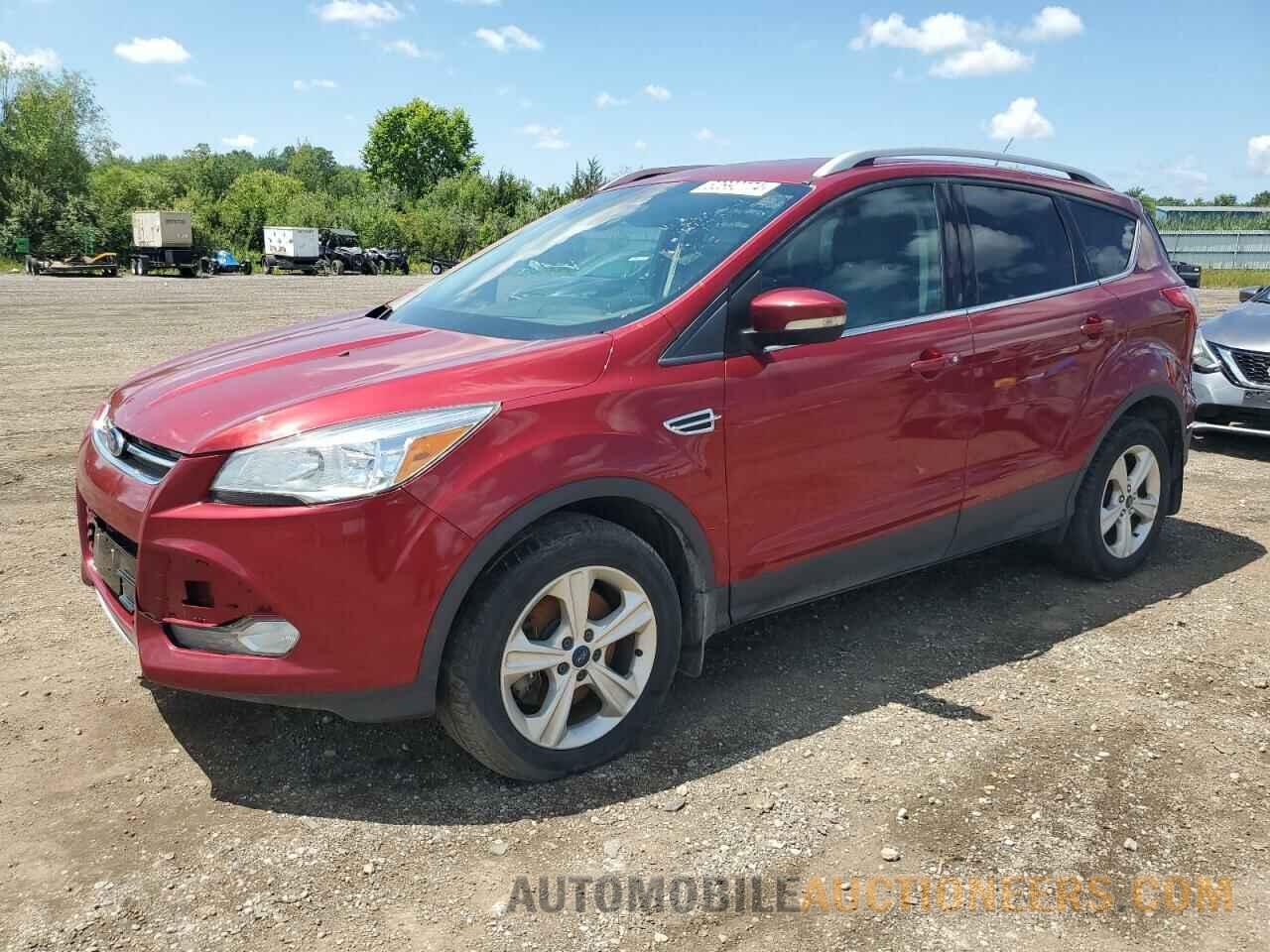 1FMCU9J9XGUA07426 FORD ESCAPE 2016