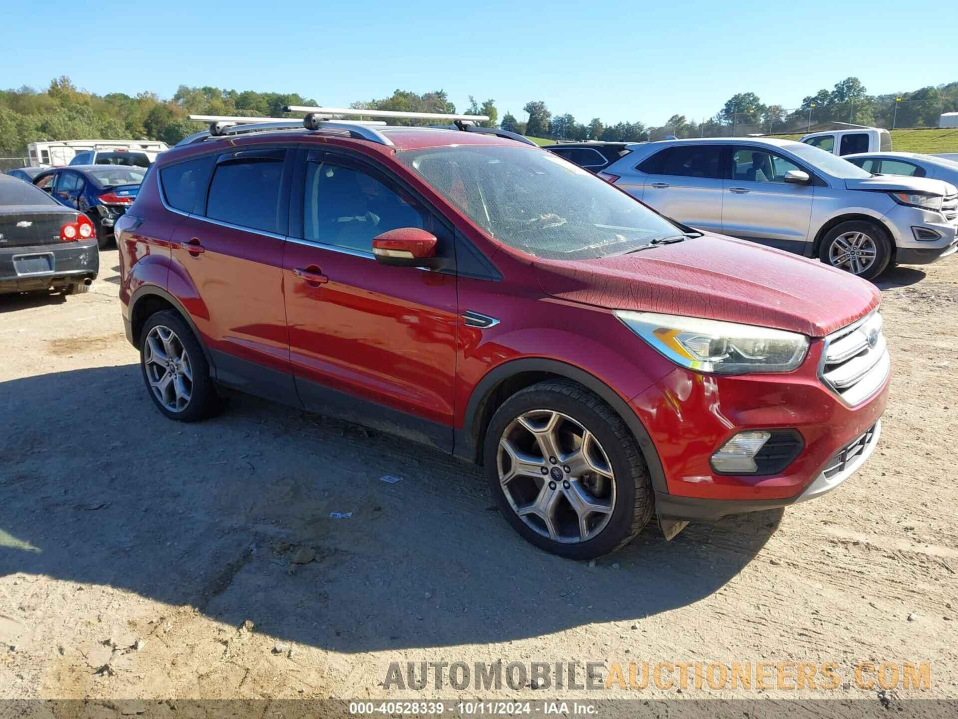 1FMCU9J9XHUA37687 FORD ESCAPE 2017