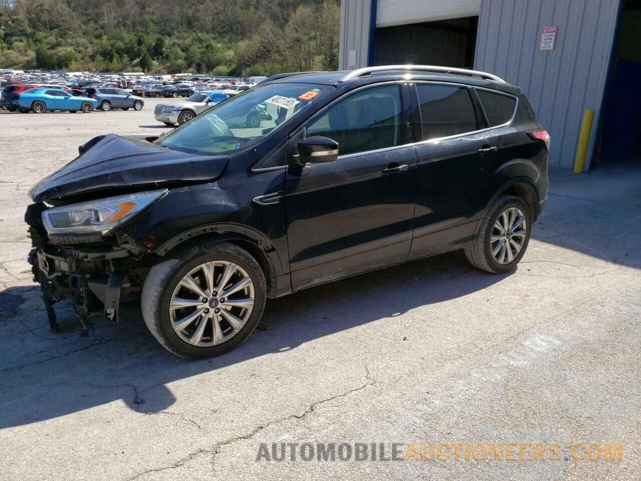 1FMCU9J9XJUA61929 FORD ESCAPE 2018