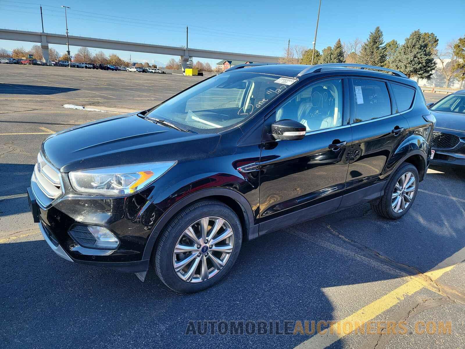 1FMCU9J9XJUC98467 Ford Escape 2018