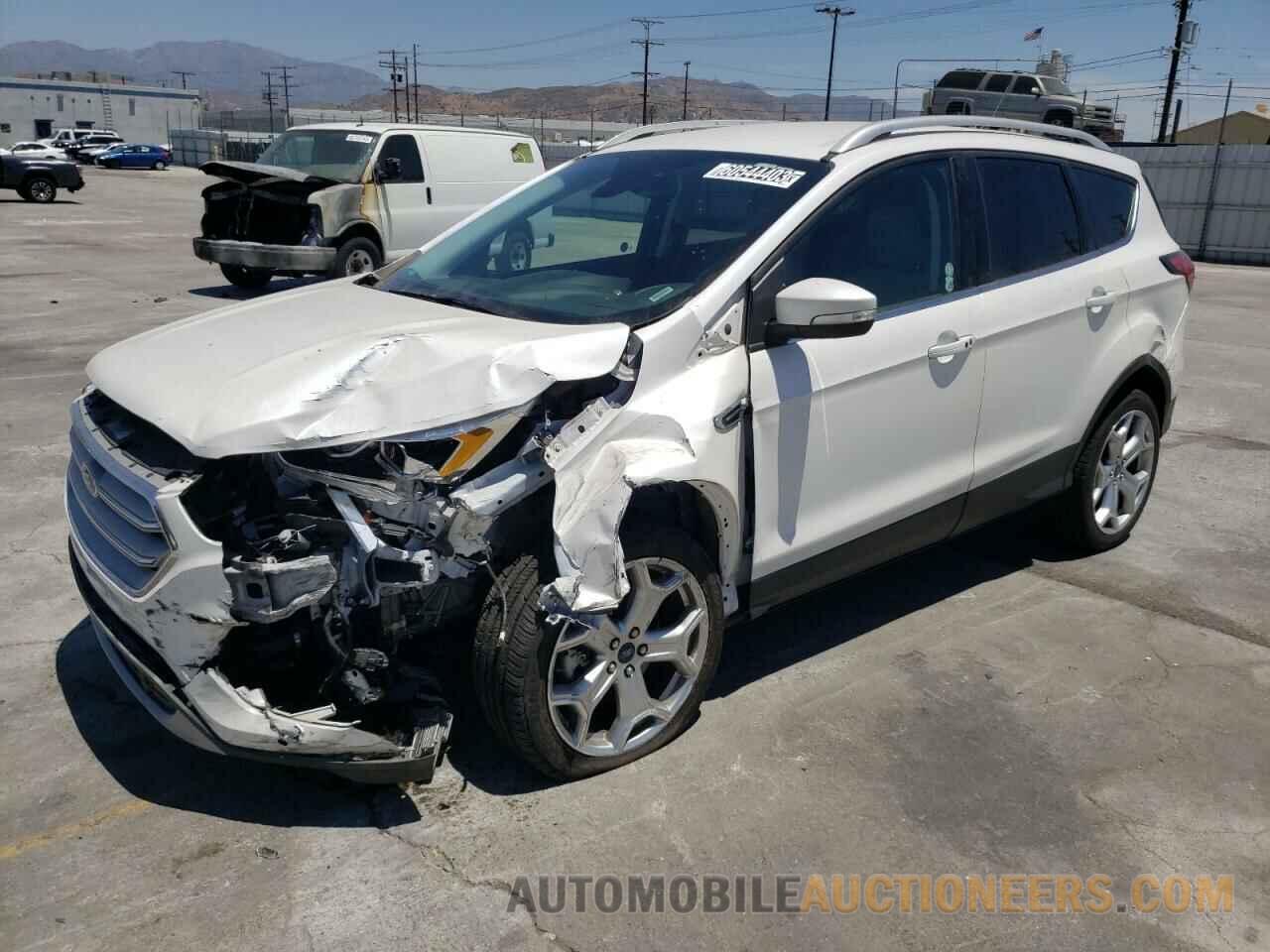 1FMCU9J9XKUA58854 FORD ESCAPE 2019