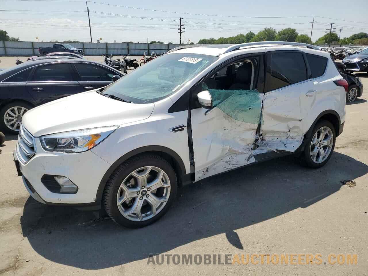 1FMCU9J9XKUB60901 FORD ESCAPE 2019