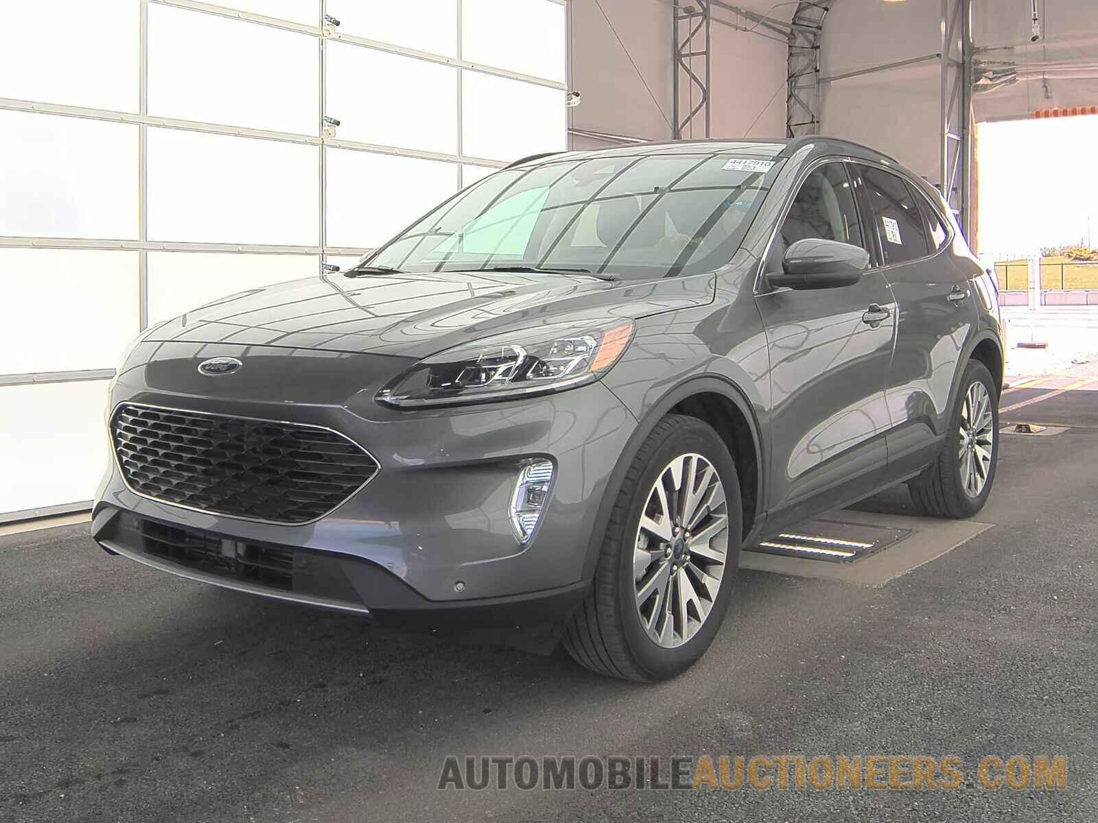 1FMCU9J9XNUA77215 Ford Escape 2022