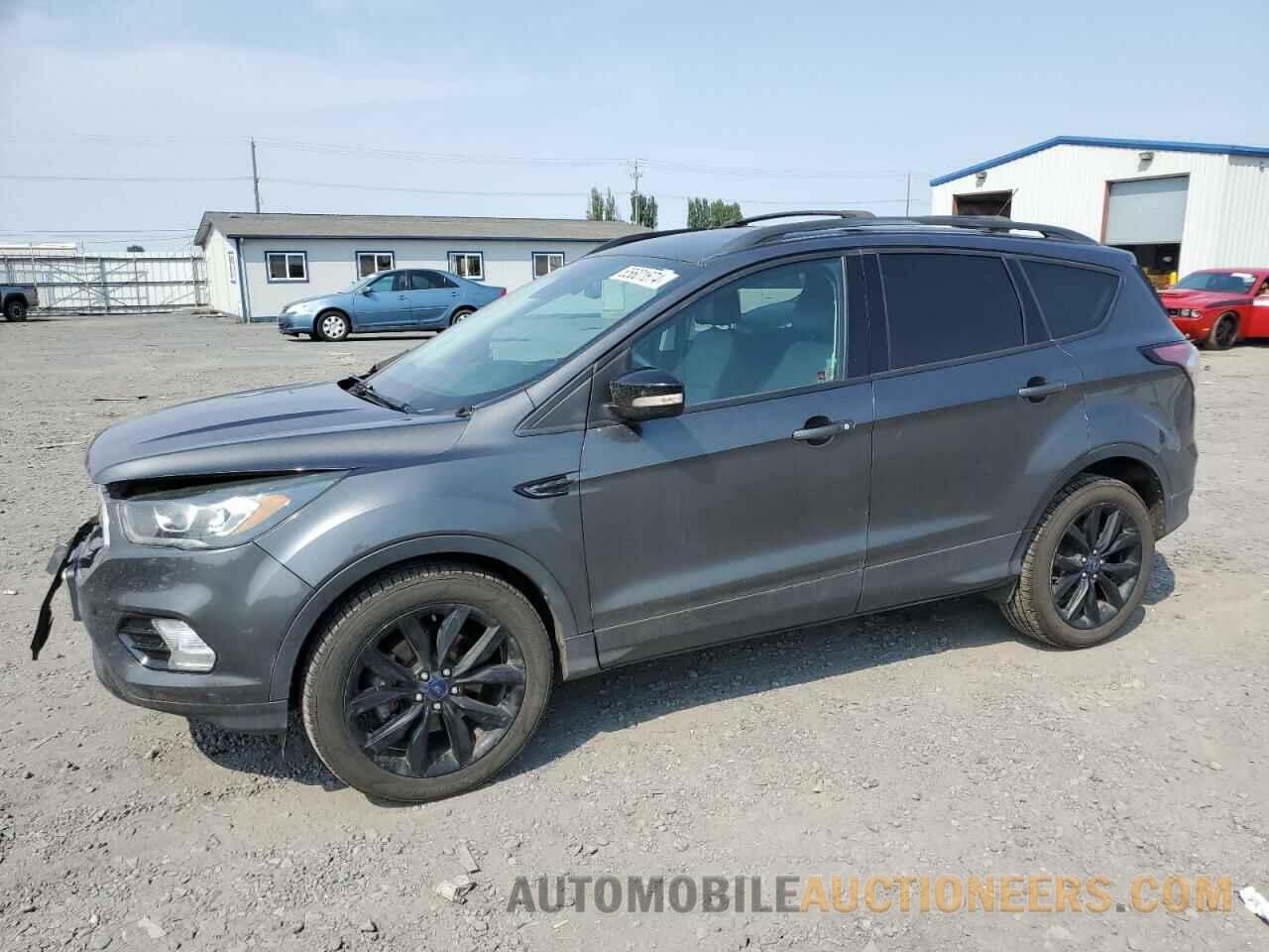 1FMCU9JD2HUC83539 FORD ESCAPE 2017