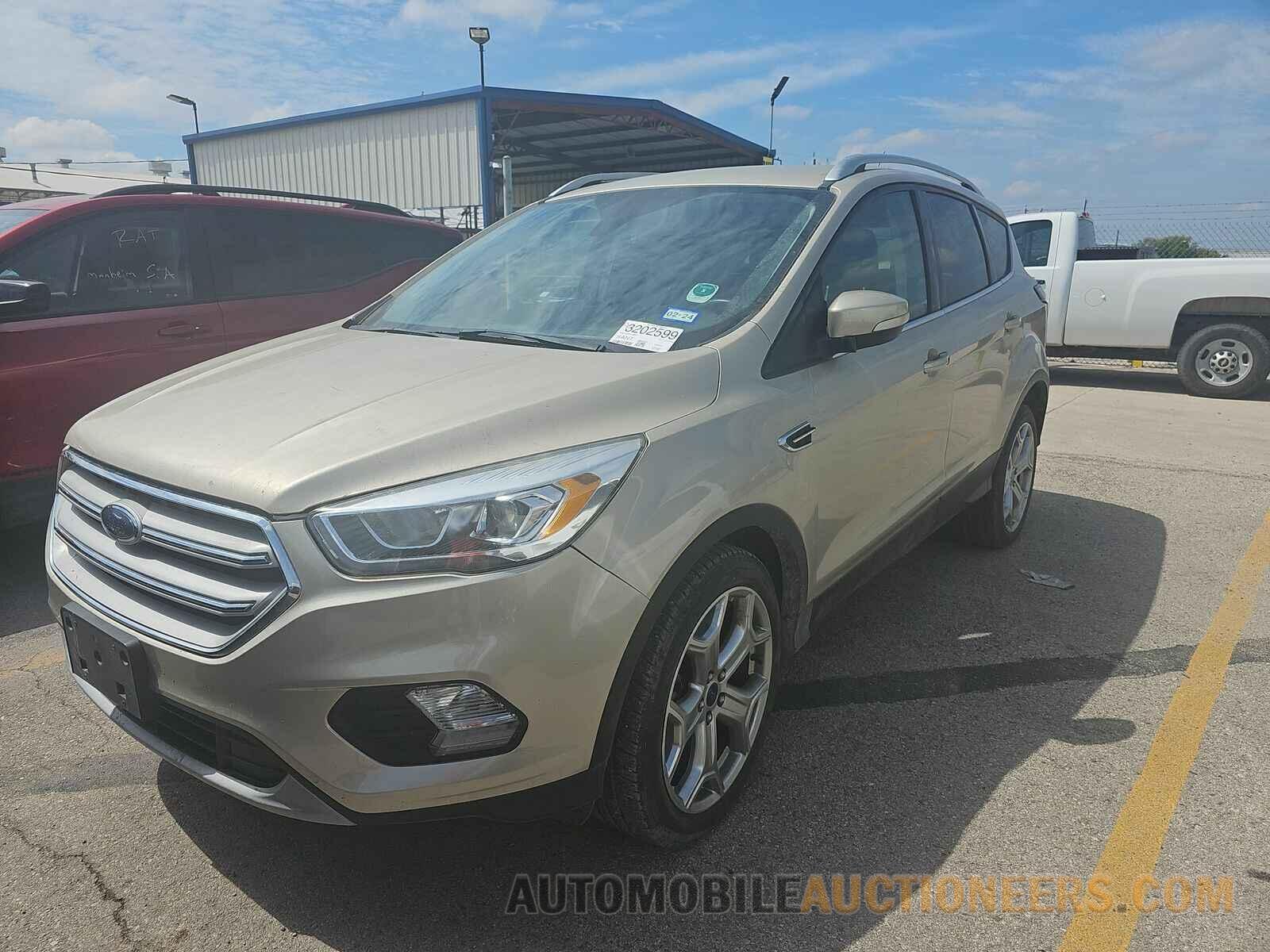 1FMCU9JD3HUF10821 Ford Escape 2017