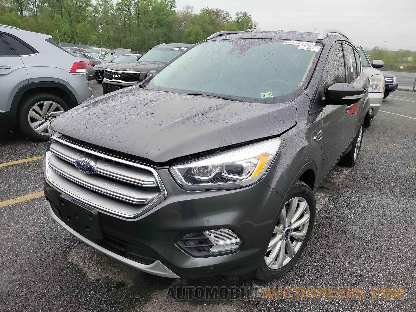 1FMCU9JD6HUB94007 Ford Escape 2017