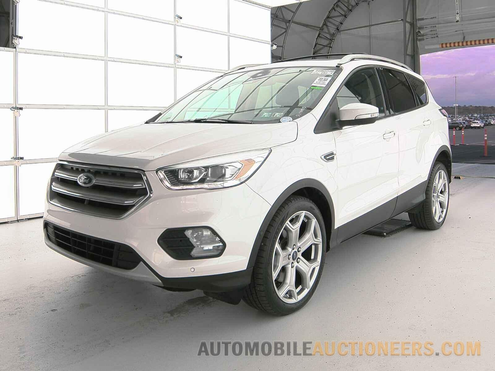 1FMCU9JD6HUD63880 Ford Escape 2017