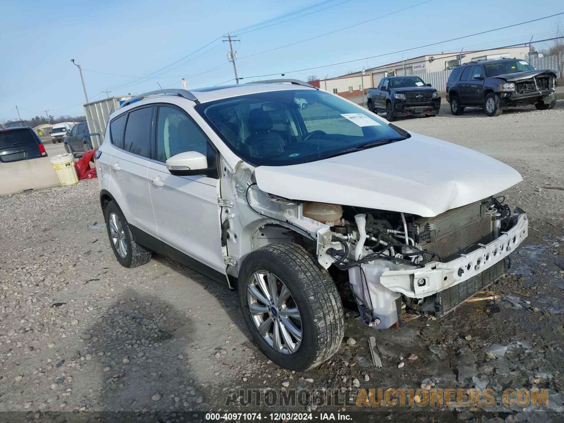 1FMCU9JD8HUE32388 FORD ESCAPE 2017