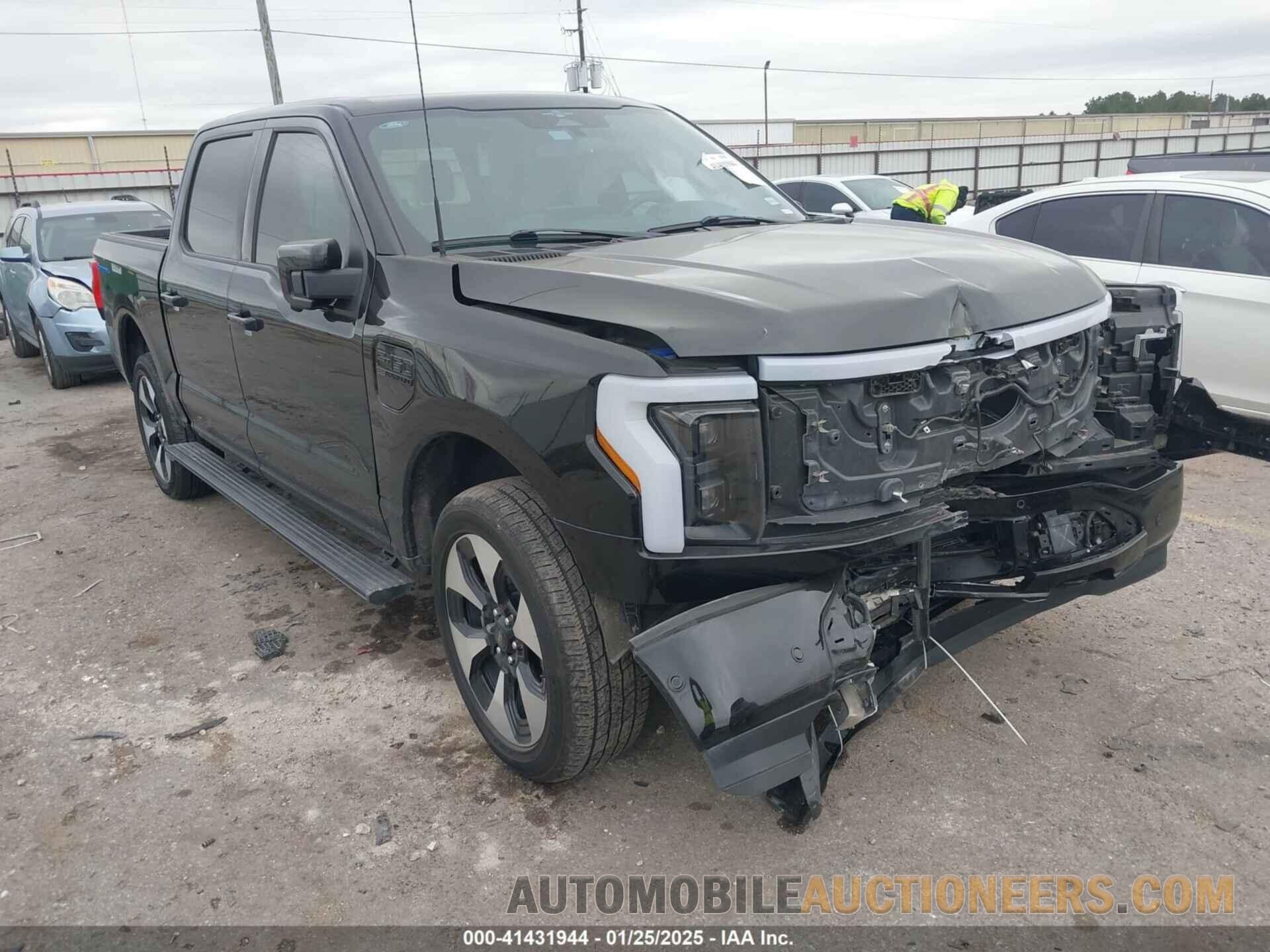 1FT6W1EV0PWG16176 FORD F-150 LIGHTNING 2023