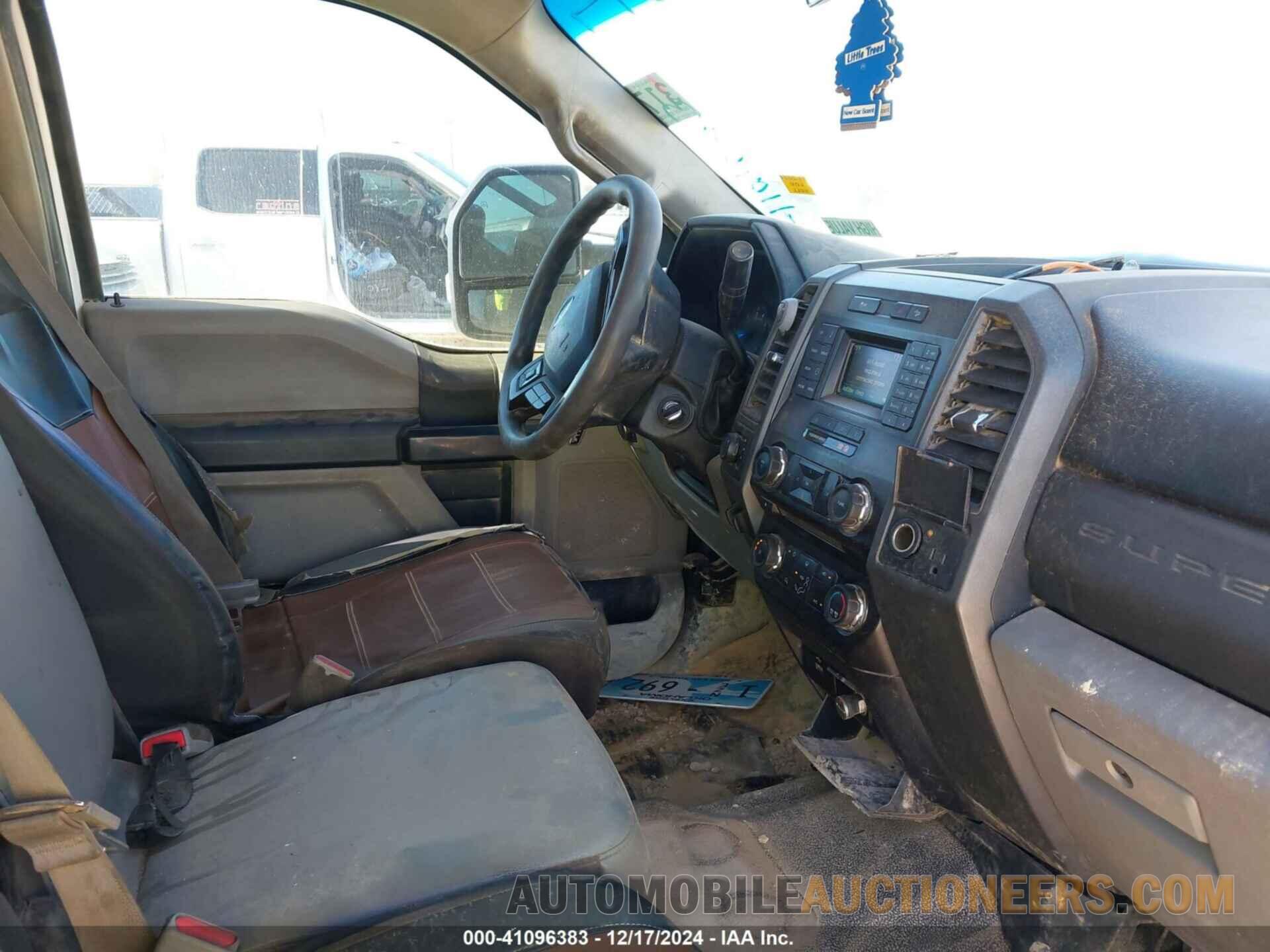 1FT7W2B61HEE94636 FORD F-250 2017