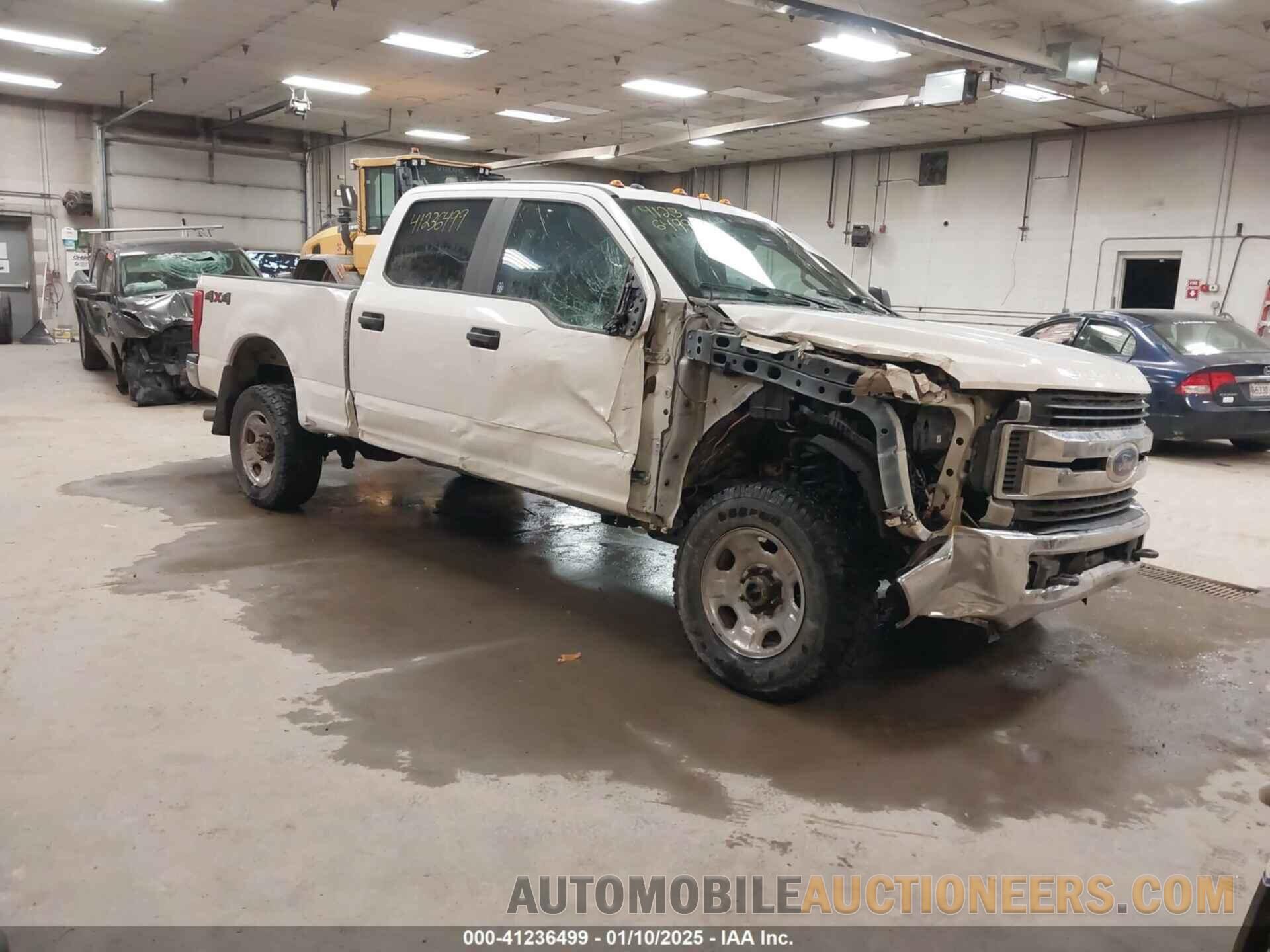 1FT7W2B62JEB55938 FORD F-250 2018