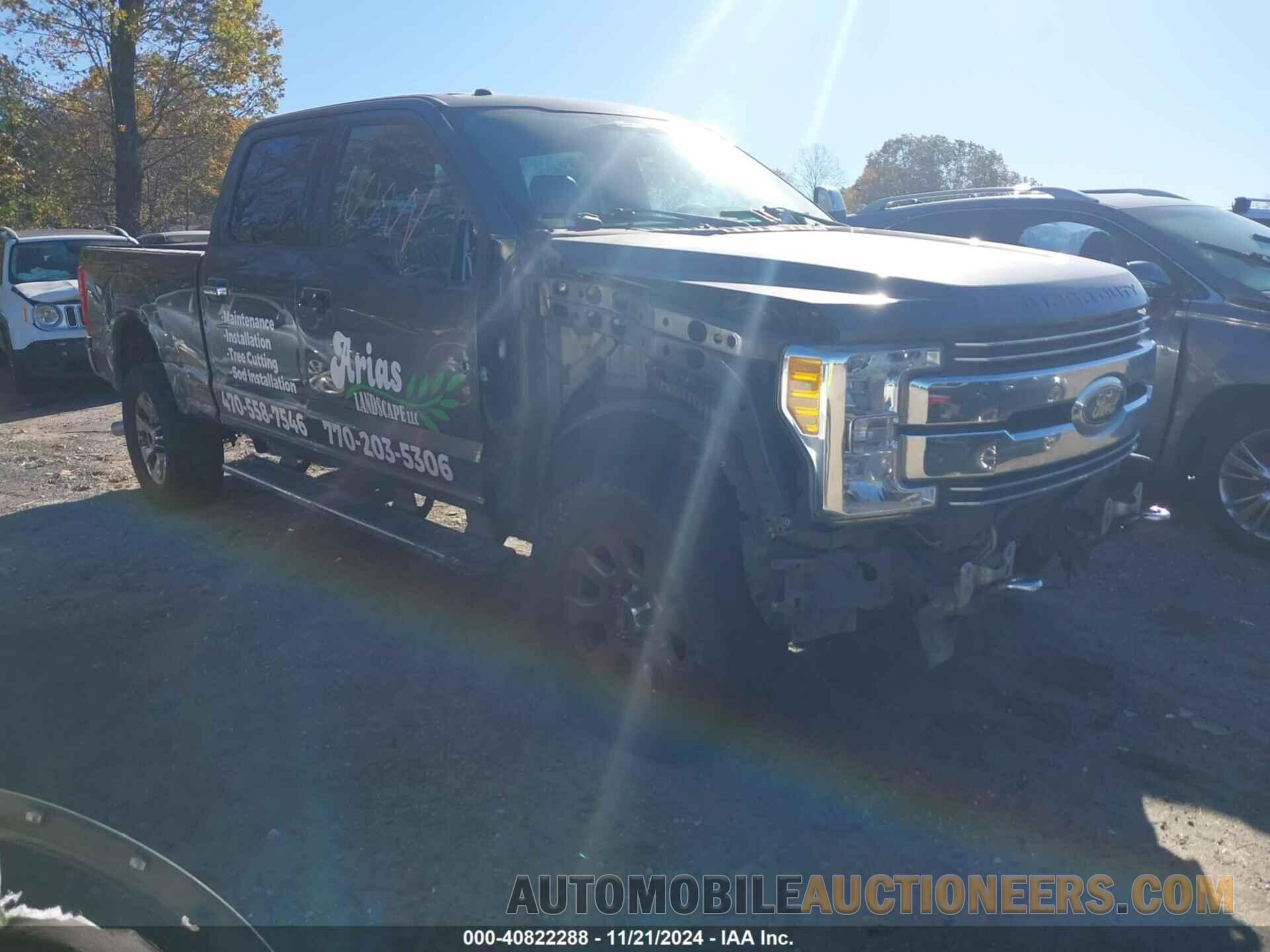 1FT7W2B66HED55621 FORD F-250 2017