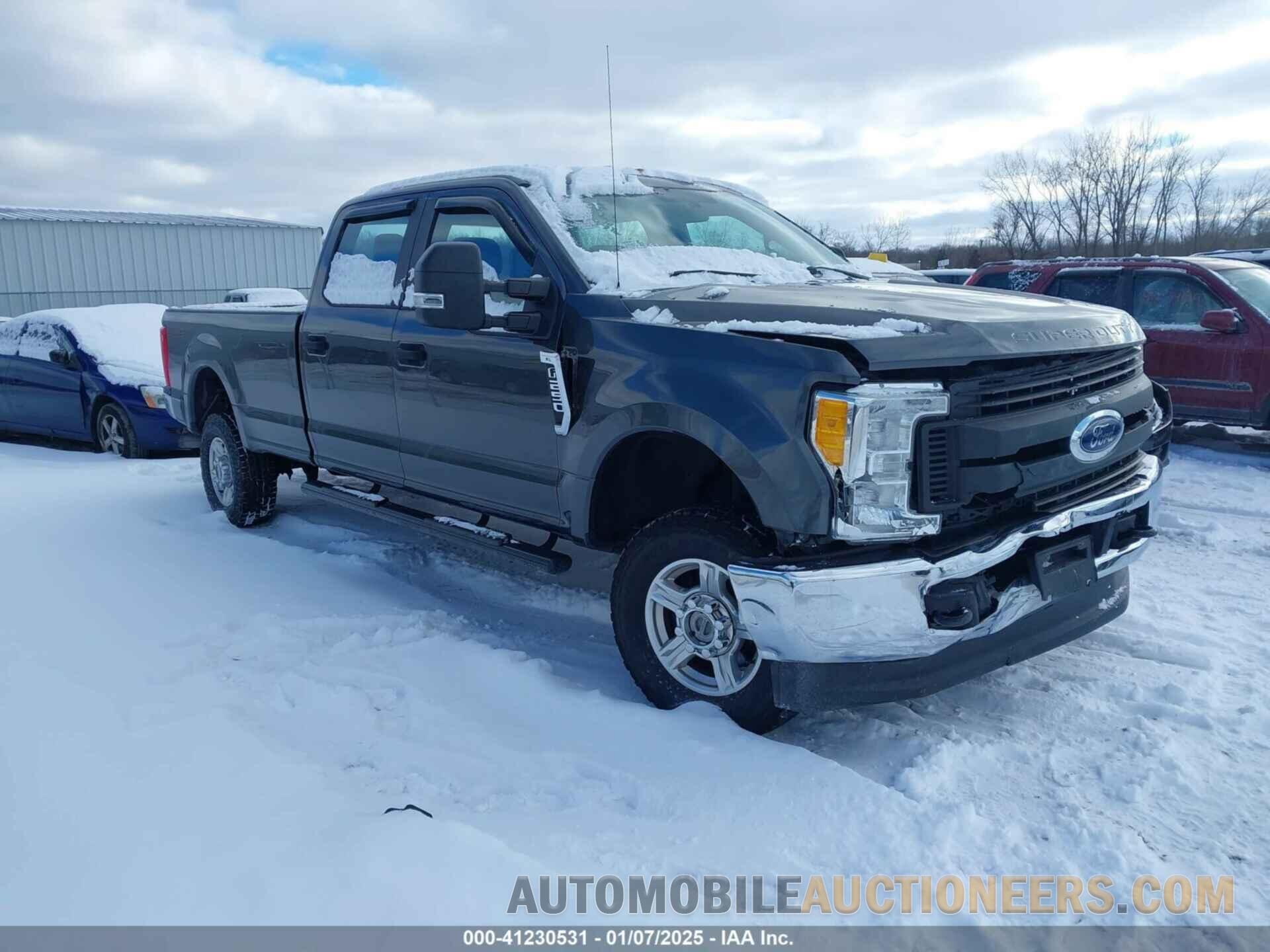 1FT7W2B67HEB33721 FORD F-250 2017