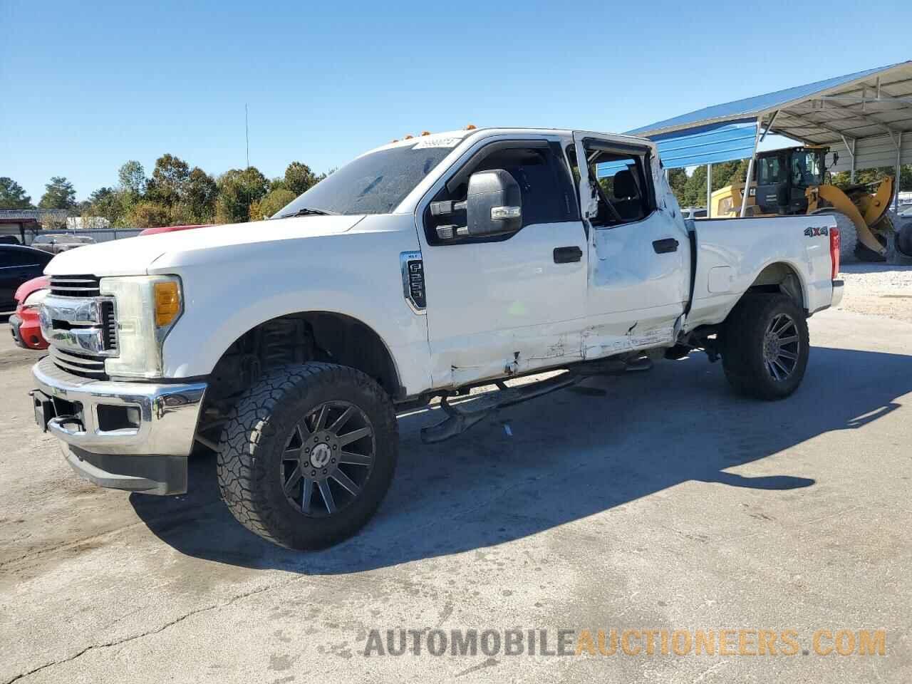 1FT7W2B68HEB16426 FORD F250 2017