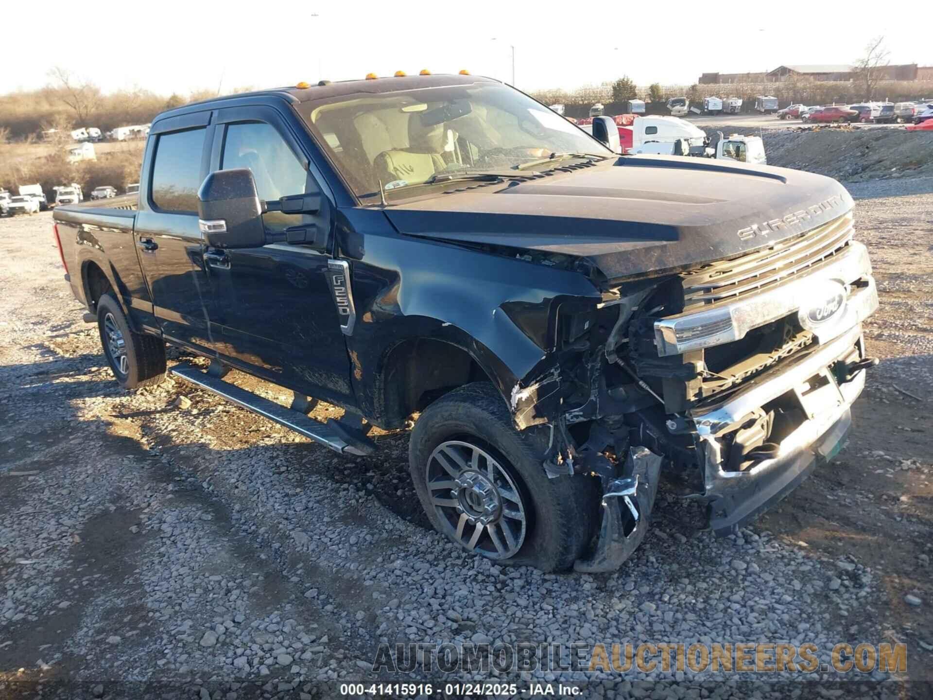 1FT7W2B68HEE61195 FORD F-250 2017